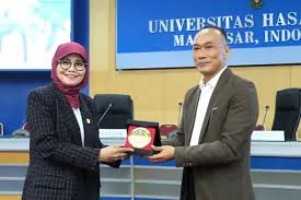 Dr. Maya Puspita, Sp.KGA